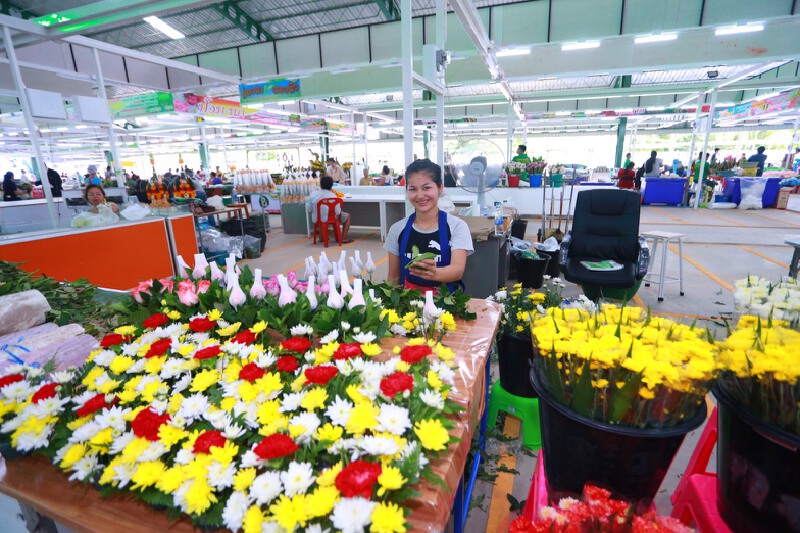 “ศูนย์กลางตลาดดอกไม้ปากคลองตลาดใหม่” แลนด์มาร์ค “ดอกไม้” สุดอลังการ “ศูนย์กลางตลาดดอกไม้ปากคลองตลาดใหม่” แลนด์มาร์ค “ดอกไม้” สุดอลังการ