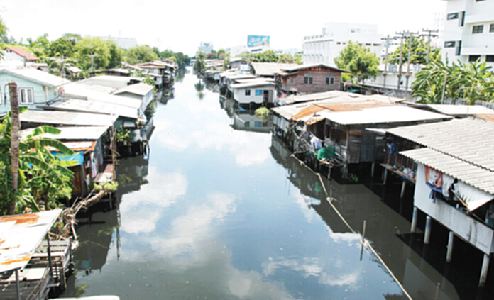 ขอหมื่นล. รื้อบ้านรุก-สร้างเขื่อน ‘ประยุทธ์’ ไฟเขียวขุด 3 อุโมงค์ยักษ์เพิ่มป้องน้ำท่วมกรุง ขอหมื่นล. รื้อบ้านรุก-สร้างเขื่อน ‘ประยุทธ์’ ไฟเขียวขุด 3 อุโมงค์ยักษ์เพิ่มป้องน้ำท่วมกรุง