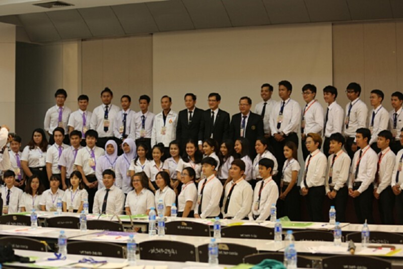 3 มหาวิทยาลัยภูมิภาคแลกเปลี่ยนเรียนรู้พัฒนานักศึกษาสู่ University 4.0 3 มหาวิทยาลัยภูมิภาคแลกเปลี่ยนเรียนรู้พัฒนานักศึกษาสู่ University 4.0