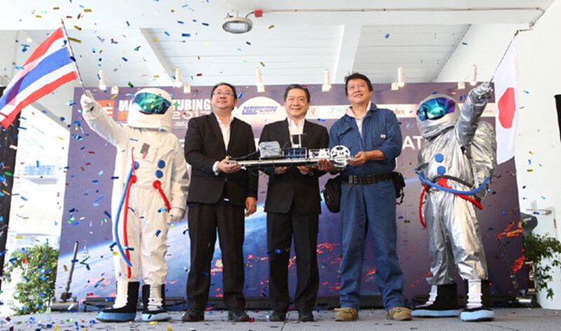 หุ่นยนต์โครงการ SPACE ELEVATOR เปิดตัวครั้งแรกในอาเซียนงานแมนูแฟกเจอร์ริ่ง เอ็กซ์โป 2017 หุ่นยนต์โครงการ SPACE ELEVATOR เปิดตัวครั้งแรกในอาเซียนงานแมนูแฟกเจอร์ริ่ง เอ็กซ์โป 2017