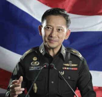 กลาโหมลุยปฏิรูปกองทัพลดทหารผู้ทรงคุณวุฒิ 2.5% ต่อปี กลาโหมลุยปฏิรูปกองทัพลดทหารผู้ทรงคุณวุฒิ 2.5% ต่อปี