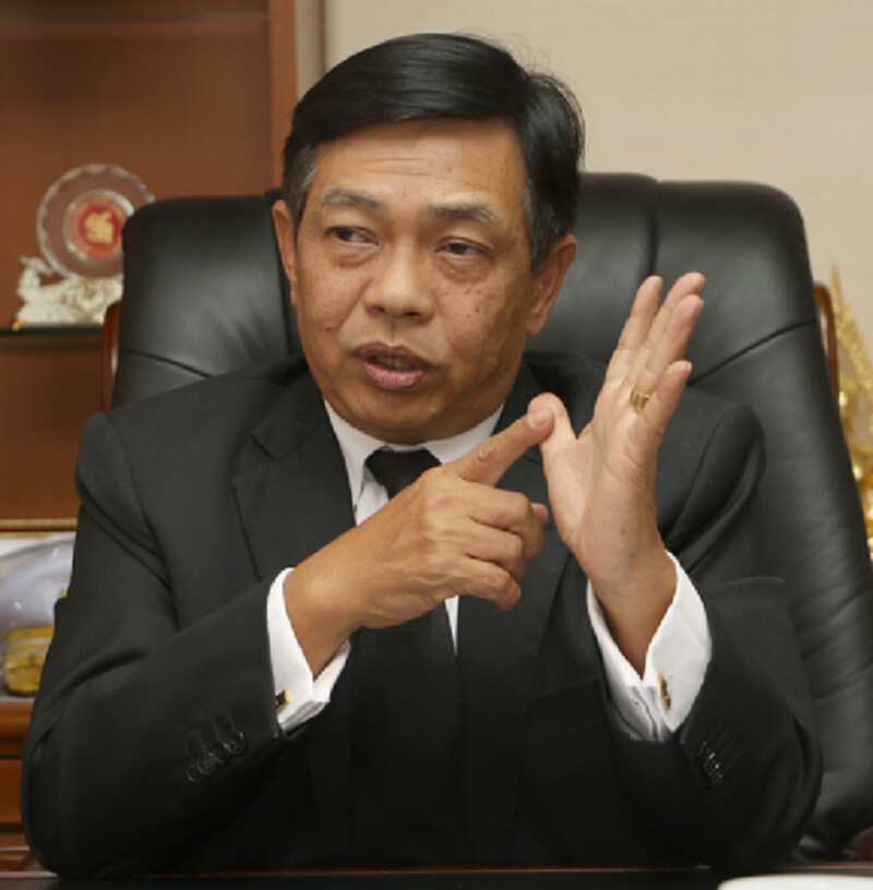 “อลงกรณ์” แจงปมค้านยุทธศาสตร์ชาติ แนะดูตัวอย่างเพื่อนบ้าน “อลงกรณ์” แจงปมค้านยุทธศาสตร์ชาติ แนะดูตัวอย่างเพื่อนบ้าน