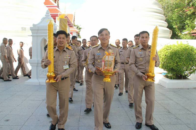 ทร.จัด "สืบสานวัฒนธรรมประเพณีไทยแห่เทียนพรรษาประจำปี 2560" ทร.จัด "สืบสานวัฒนธรรมประเพณีไทยแห่เทียนพรรษาประจำปี 2560"