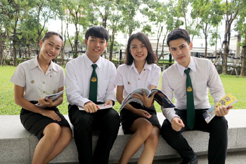 พีไอเอ็มระบุเด็กไทยต้องเรียนเก่งและหารายได้เก่ง พีไอเอ็มระบุเด็กไทยต้องเรียนเก่งและหารายได้เก่ง