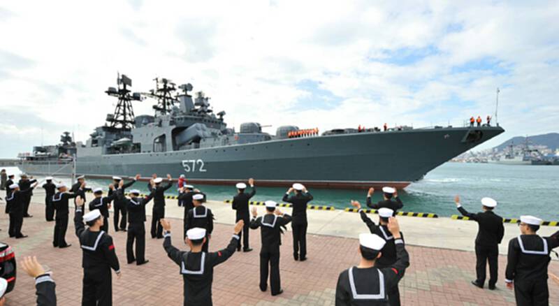 กองทัพเรือสหพันธรัฐรัสเซีย ส่งเรือรบเข้าร่วมมหกรรมทางเรือนานาชาติ ครบรอบ 50 ปีก่อตั้งอาเซียน กองทัพเรือสหพันธรัฐรัสเซีย ส่งเรือรบเข้าร่วมมหกรรมทางเรือนานาชาติ ครบรอบ 50 ปีก่อตั้งอาเซียน