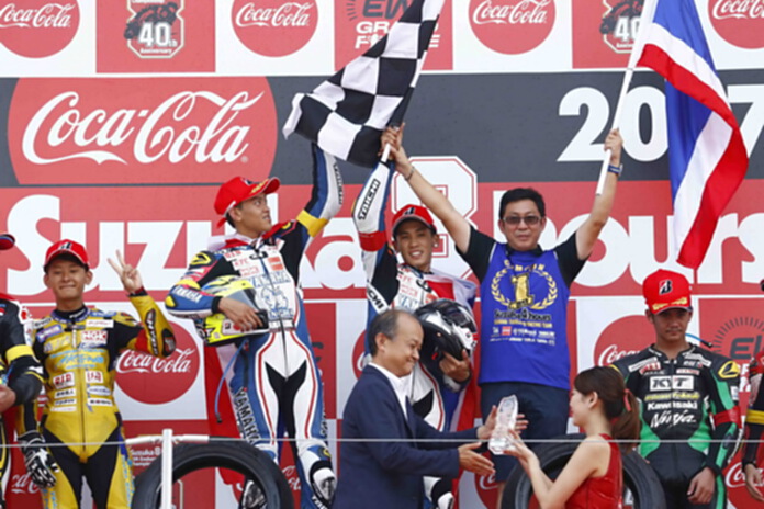 นักบิด”ยามาฮ่า ไทยแลนด์ เรซซิ่งทีม”ผงาดครองบัลลังก์แชมป์ Suzuka 4 Hours นักบิด”ยามาฮ่า ไทยแลนด์ เรซซิ่งทีม”ผงาดครองบัลลังก์แชมป์ Suzuka 4 Hours