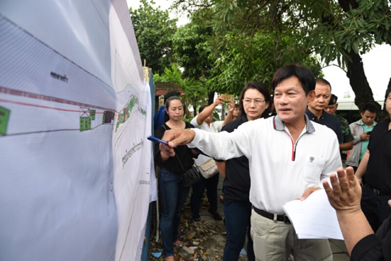 กทม.ติดตามการรื้อย้ายบ้านรุกล้ำริมคลองลาดพร้าว กทม.ติดตามการรื้อย้ายบ้านรุกล้ำริมคลองลาดพร้าว