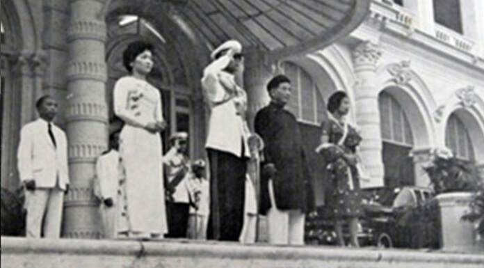 ในหลวงรัชกาลที่ 9 กับพระราชกรณียกิจในประเทศเพื่อนบ้านอาเซียน ในหลวงรัชกาลที่ 9 กับพระราชกรณียกิจในประเทศเพื่อนบ้านอาเซียน