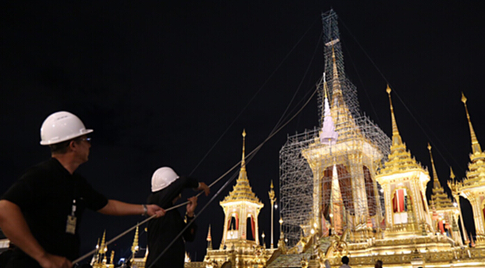 “ธนะศักดิ์”ตรวจความพร้อมพิธียกนพปฏลมหาเศวตฉัตรยอดพระเมรุมาศ “ธนะศักดิ์”ตรวจความพร้อมพิธียกนพปฏลมหาเศวตฉัตรยอดพระเมรุมาศ