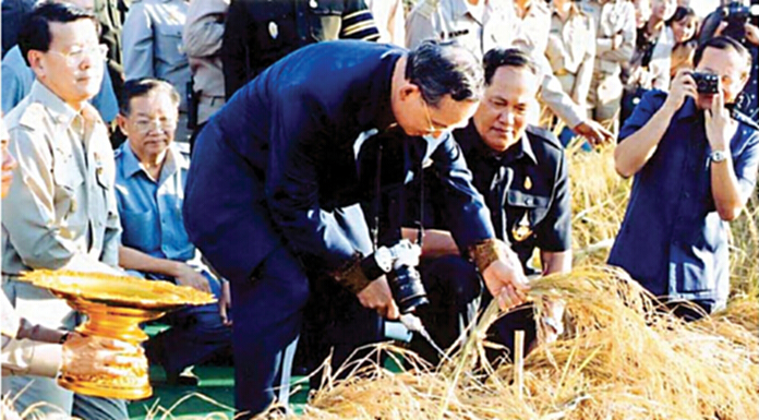 น้อมนำคำสอนของพ่อ กับการวางแผนการเงิน ตาม‘ปรัชญาเศรษฐกิจพอเพียง’ น้อมนำคำสอนของพ่อ กับการวางแผนการเงิน ตาม‘ปรัชญาเศรษฐกิจพอเพียง’