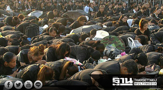 ‘กอร.พระราชพิธีฯ' เผยยอด ปชช.ร่วมชมริ้วขบวน 157,778 คน ‘กอร.พระราชพิธีฯ' เผยยอด ปชช.ร่วมชมริ้วขบวน 157,778 คน
