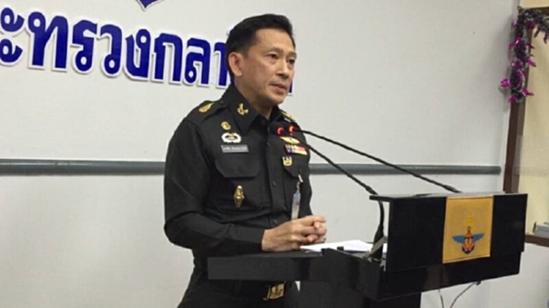 กลาโหมคุมกลุ่มเคลื่อนไหวหลังพบป้ายผ้าประท้วงคสช. กลาโหมคุมกลุ่มเคลื่อนไหวหลังพบป้ายผ้าประท้วงคสช.