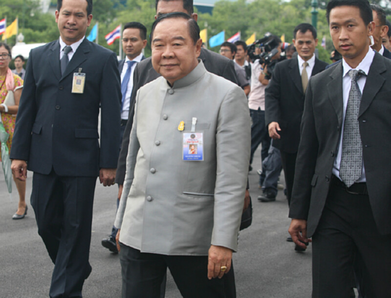 “ประวิตร”ขีดเส้น 1 เดือนเร่งนำต่างชาติผิดก.ม.ออกให้หมด “ประวิตร”ขีดเส้น 1 เดือนเร่งนำต่างชาติผิดก.ม.ออกให้หมด
