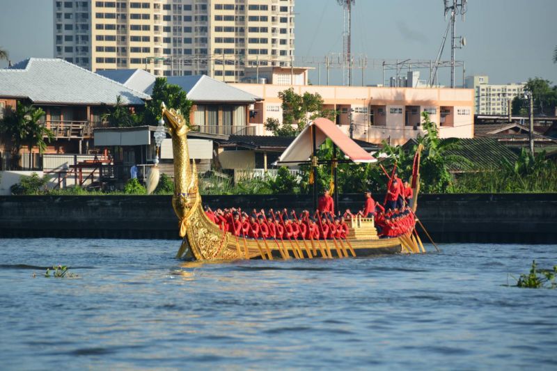 ประกาศวันซ้อมใหญ่-เชิญเรือพระที่นั่งลงน้ำในขบวนพยุหยาตราทางชลมารคก่อนพิธีจริง  24 ต.ค.นี้