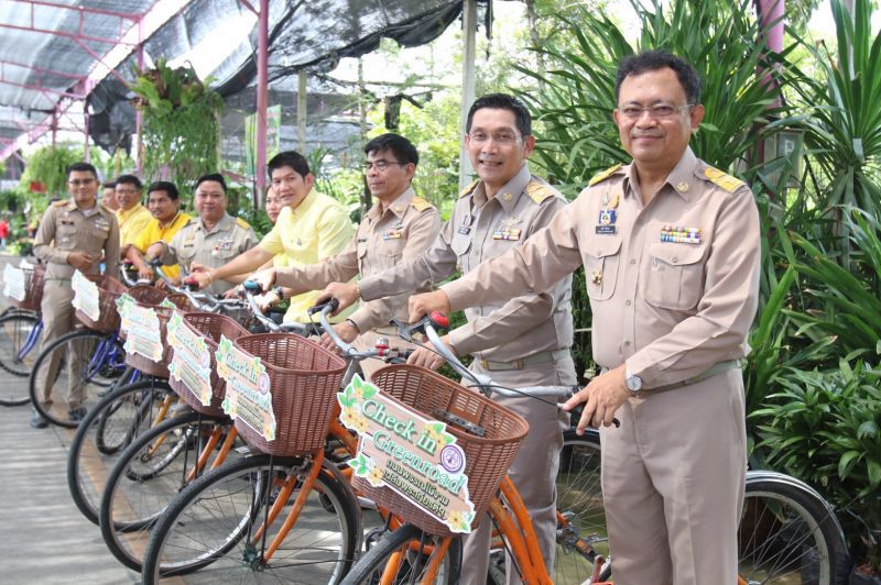 นนทบุรีเปิดงาน ถนนพรรณไม้งามเฉลิมพระเกียรติ