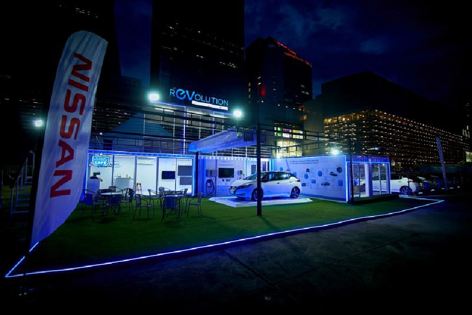 NISSAN LEAF ขับนุ่มนวล...แบตเตอรี่อึด