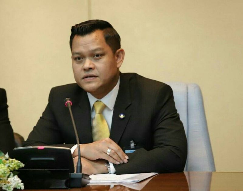 "ธนกร"เตือน"โอ๊ค"เอาเวลาสู้คดีในศาล ดีกว่าท้าสาบานวัดพระแก้ว