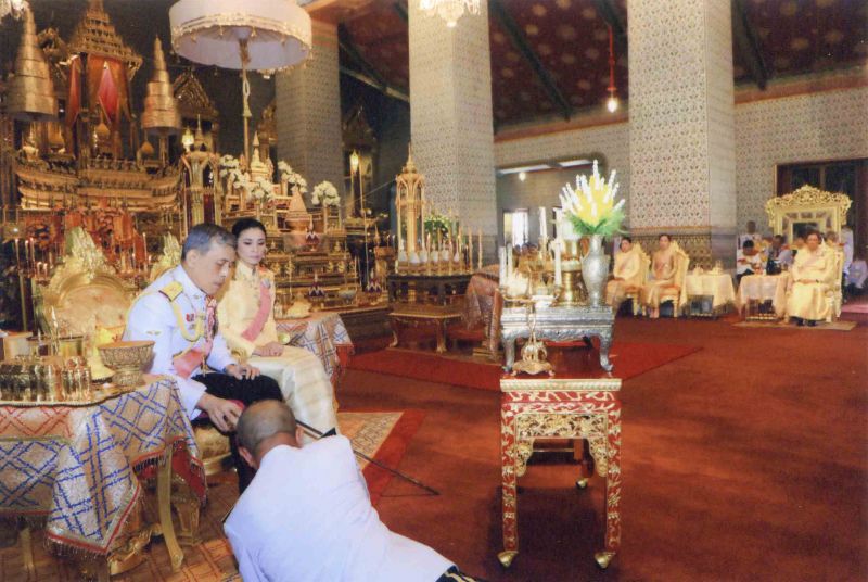 'ในหลวง' เสด็จในการพระราชพิธี เฉลิมพระชนมพรรษา
