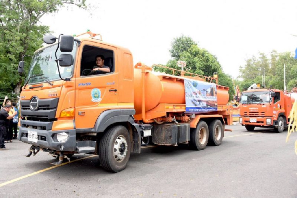 "เฉลิมชัย" บินด่วนสู้ภัยแล้ง กู้วิกฤติหอมมะลิทุ่งกุลาฯ