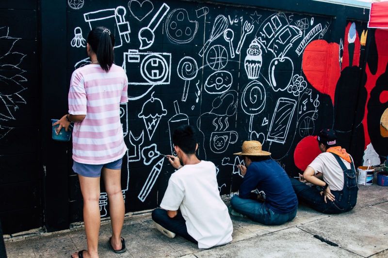 สัมผัสถนนสายศิลป์กับ “สีสรรค์ลพบุรี”