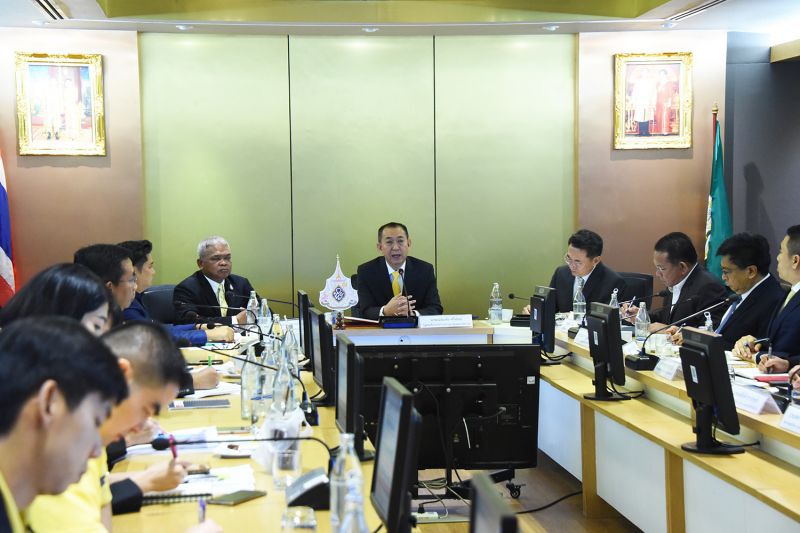 ‘เฉลิมชัย’ เล็งผนึกทูตเกษตร-พาณิชย์ติวเข้มเปิดตลาดส่งออก