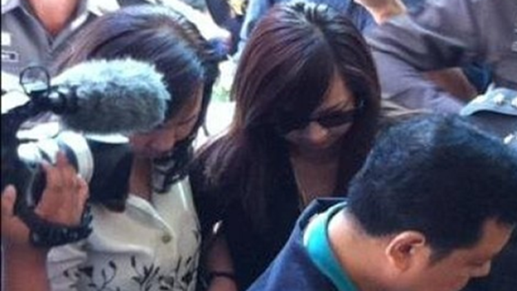 “แพรวา” ส่งทนายวางเงินเยียวยา 41.7ล. วันนี้ “แพรวา” ส่งทนายวางเงินเยียวยา 41.7ล. วันนี้