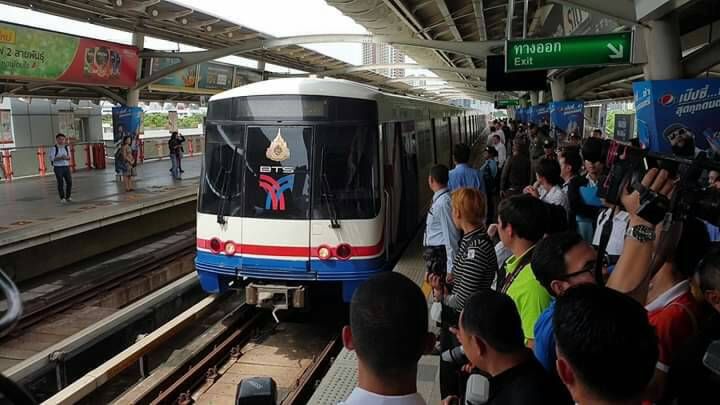  อัศวินตรวจความพร้อมสถานีห้าแยกลาดพร้าวก่อนทดลองวิ่ง9ส.ค.นี้ 