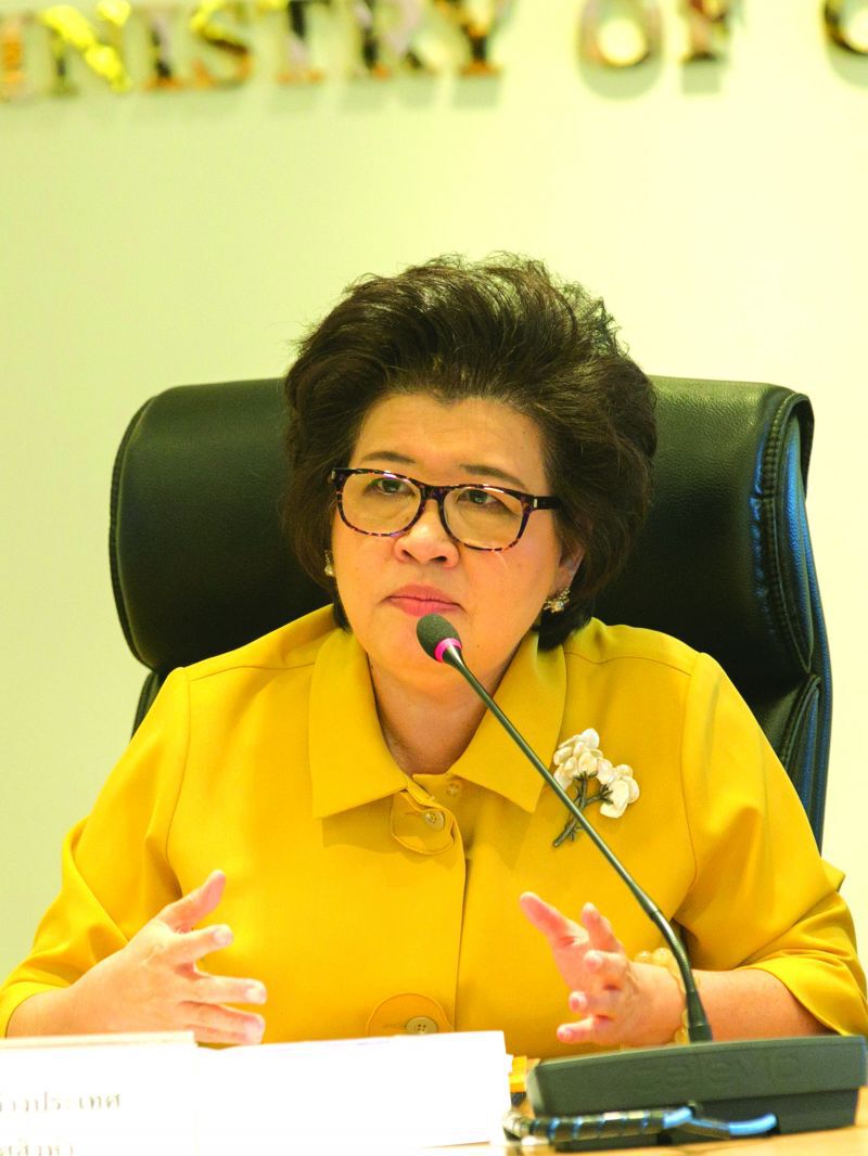 ประชุมด่วนทูตพาณิชย์  ปรับแผนคํ้าเป้าส่งออก    