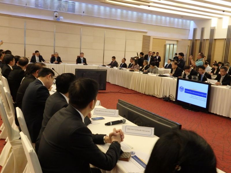 'สมคิด'สั่งเร่งรัดเบิกจ่าย ชี้ปัญหาใหญ่คืบคลานกระทบเศรษฐกิจ