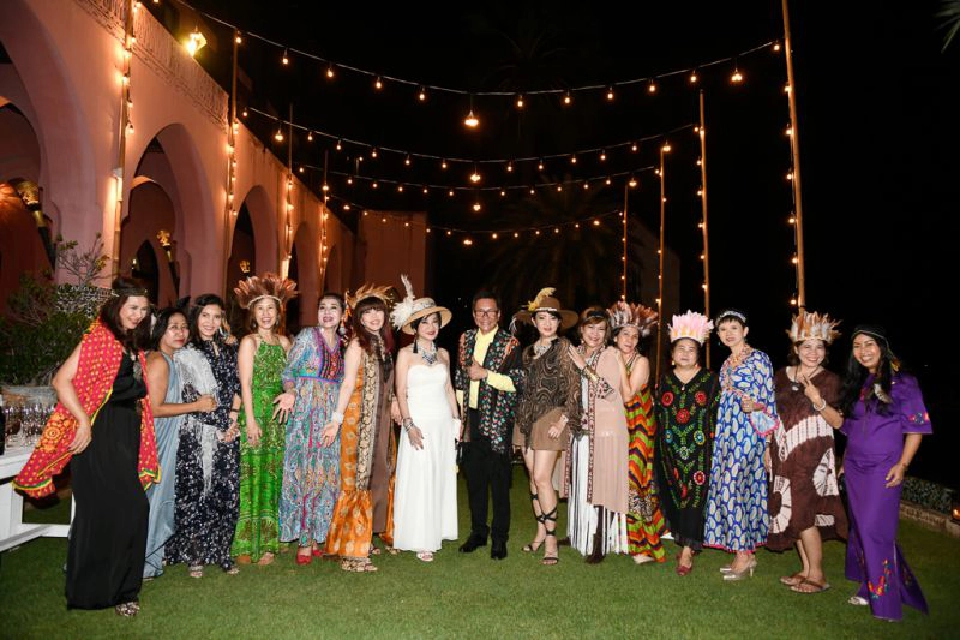 สาวแซ่บวัย 50+ห้ามซึม!ชวน Girl Gangลั้นลายิ่งเที่ยวยิ่ง young