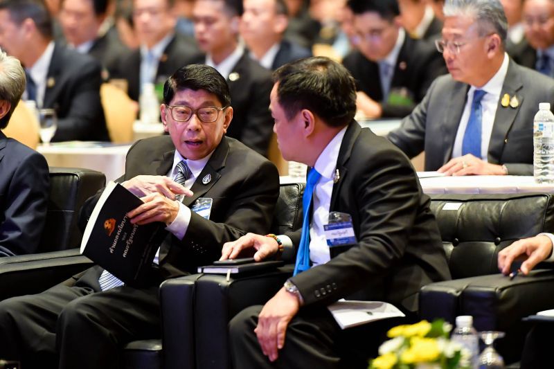 ถอดรหัสคีเวิร์ด"ประยุทธ์"ขอโทษครม.ถอดใจจริงหรือ?