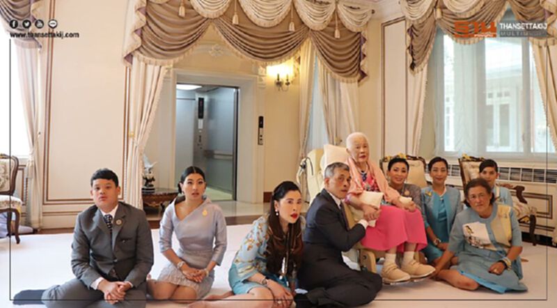 ปีติ 'สมเด็จพระบรมราชชนนีพันปีหลวง' ทรงบำเพ็ญพระราชกุศลเนื่องในวันเฉลิมพระชนมพรรษา ปีติ 'สมเด็จพระบรมราชชนนีพันปีหลวง' ทรงบำเพ็ญพระราชกุศลเนื่องในวันเฉลิมพระชนมพรรษา