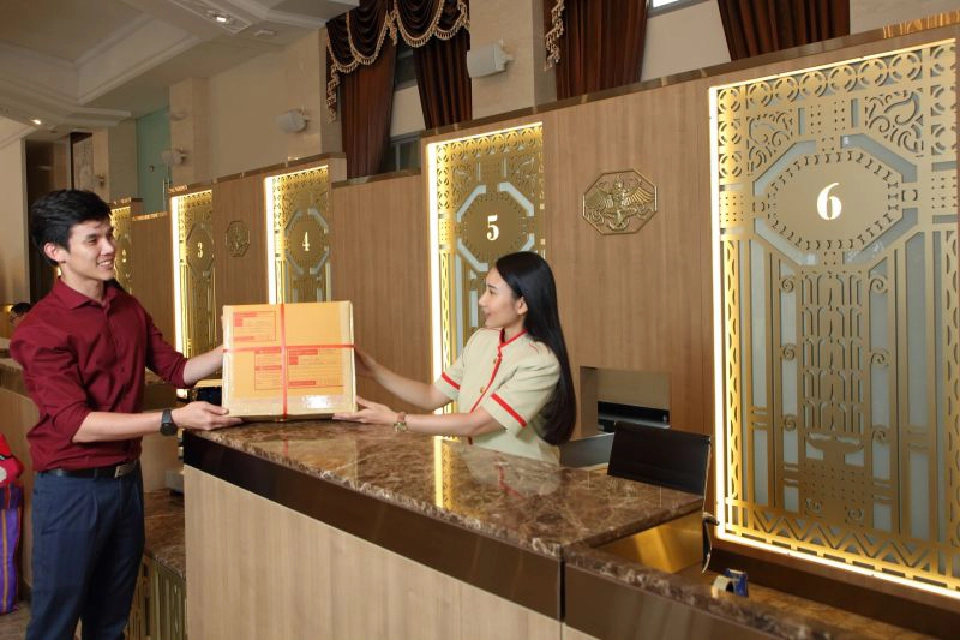 เจิดจรัสย่านเจริญกรุง! กับเสน่ห์งานสถาปัตย์ @ ไปรษณีย์กลาง พร้อมชมและเก็บภาพทุกมุมสวย