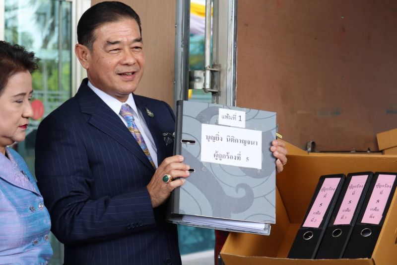 พปชร.ยื่นศาลรธน.“21ส.ส.”สู้คดีถือหุ้น ยันไร้รายได้จากทำสื่อ