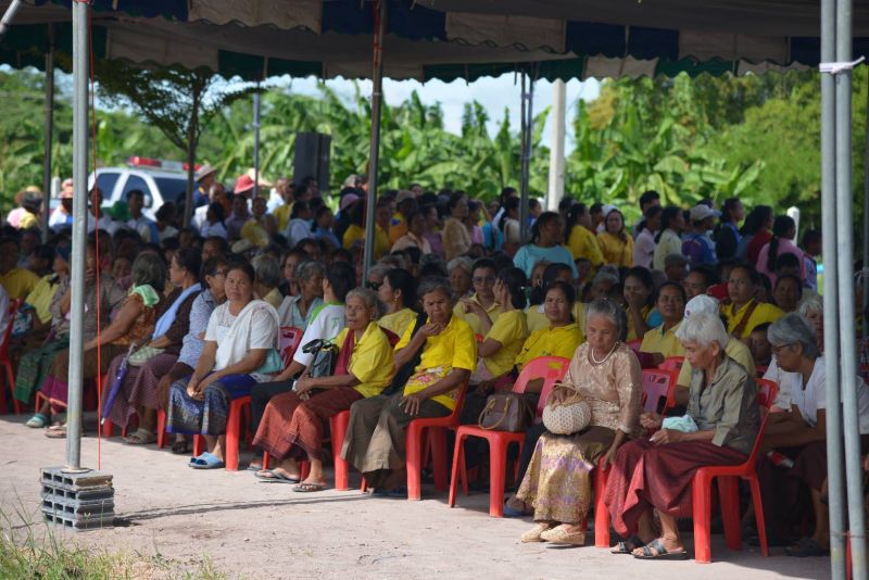 มท.2 ลงพื้นที่ศรีสะเกษ ให้กำลังใจผู้ประสบภัยฝนแล้ง