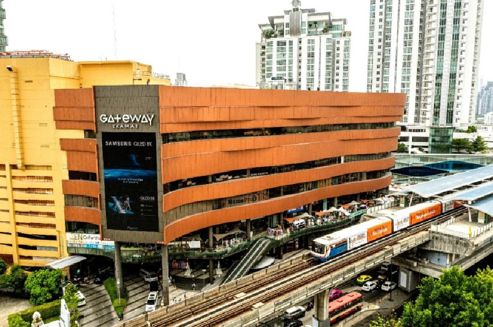 แอสเสท เวิรด์ฯ ลุยแหลก   ชู  3 กลยุทธ์ปลุกค้าปลีกคึก