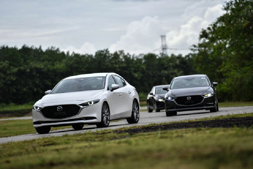 "มาสด้า3"โฉมใหม่ไร้ SKYACTIV X