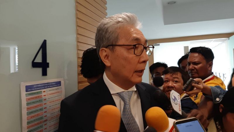 "สมคิด" ขอนักลงทุนเชื่อมั่น แม้หุ้นร่วงหนัก