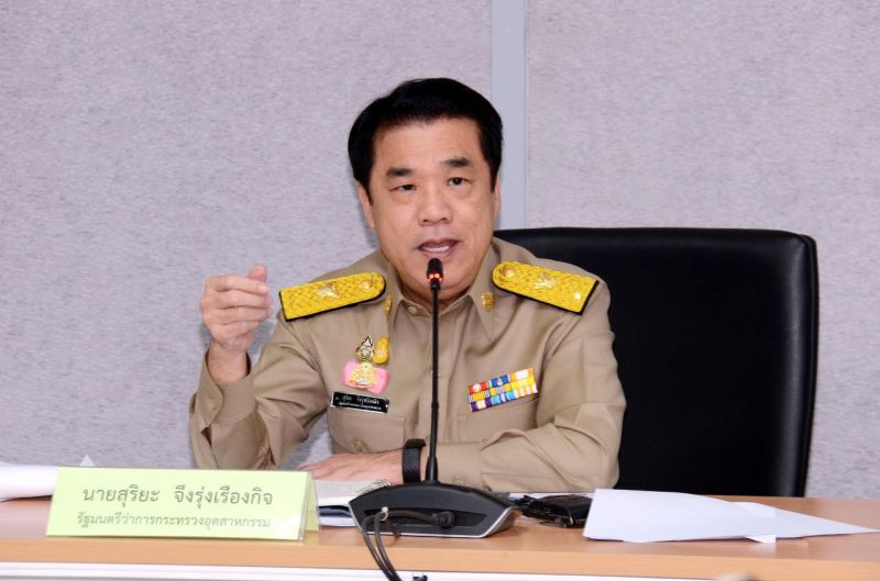 สุริยะ เล็งหารือ อุตตม ยืดเวลาจ่ายหนี้กองทุนอ้อยและน้ำตาลทราย