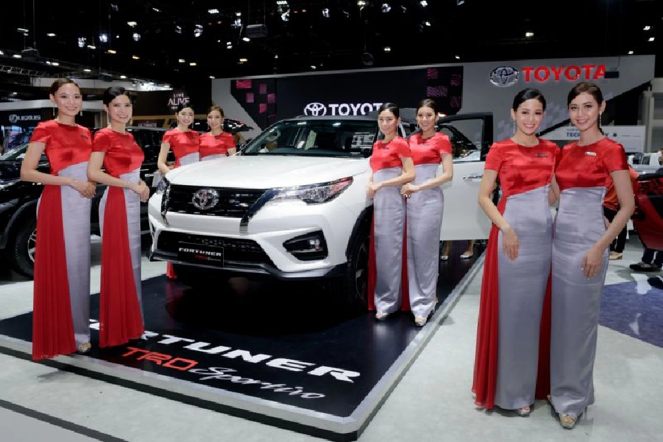 ยอดขายรถยนต์สะสม 7 เดือนโต 5.9%