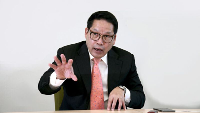 “อุตตม” สัมภาษณ์บลูมเบิร์ก “ไทย” ทำทุกทางดันจีดีพีโต 3% (คลิป) “อุตตม” สัมภาษณ์บลูมเบิร์ก “ไทย” ทำทุกทางดันจีดีพีโต 3% (คลิป)