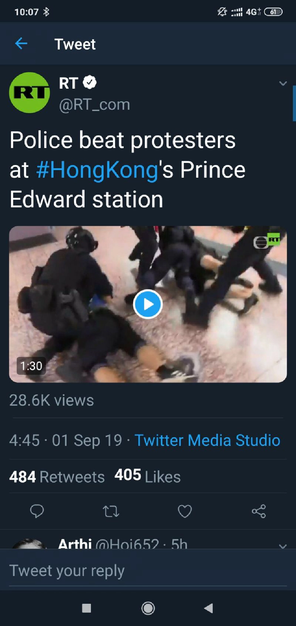 เปิดคลิป “ฮ่องกงเดือด” ตร.ไล่ทุบม็อบในรถไฟใต้ดิน