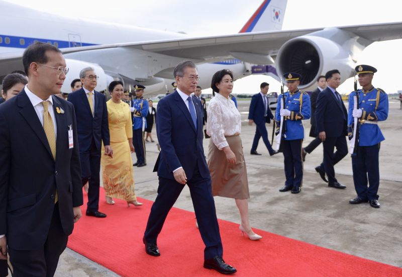 “สมคิด” ต้อนรับปธน.เกาหลีใต้ เยือนไทยในรอบ7ปี