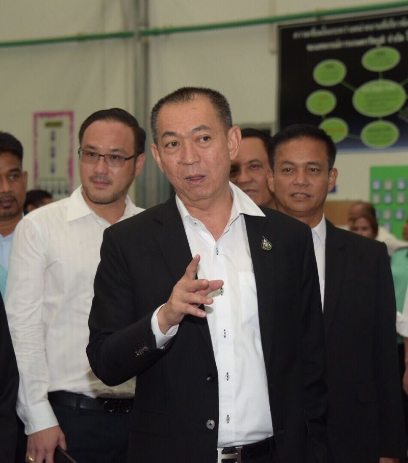 เฉลิมชัย สั่งสำรวจความเสียหายเกษตรกรพร้อมเยียวยาหลังน้ำลด