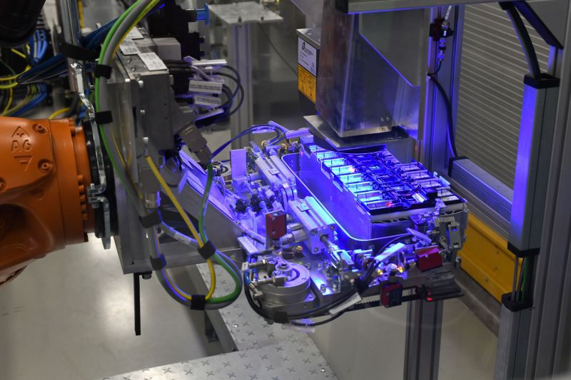 BMW ทุ่ม 500 ล้านผุดโรงประกอบแบตเตอรี่แรงดันสูงแห่งแรกในอาเซียน