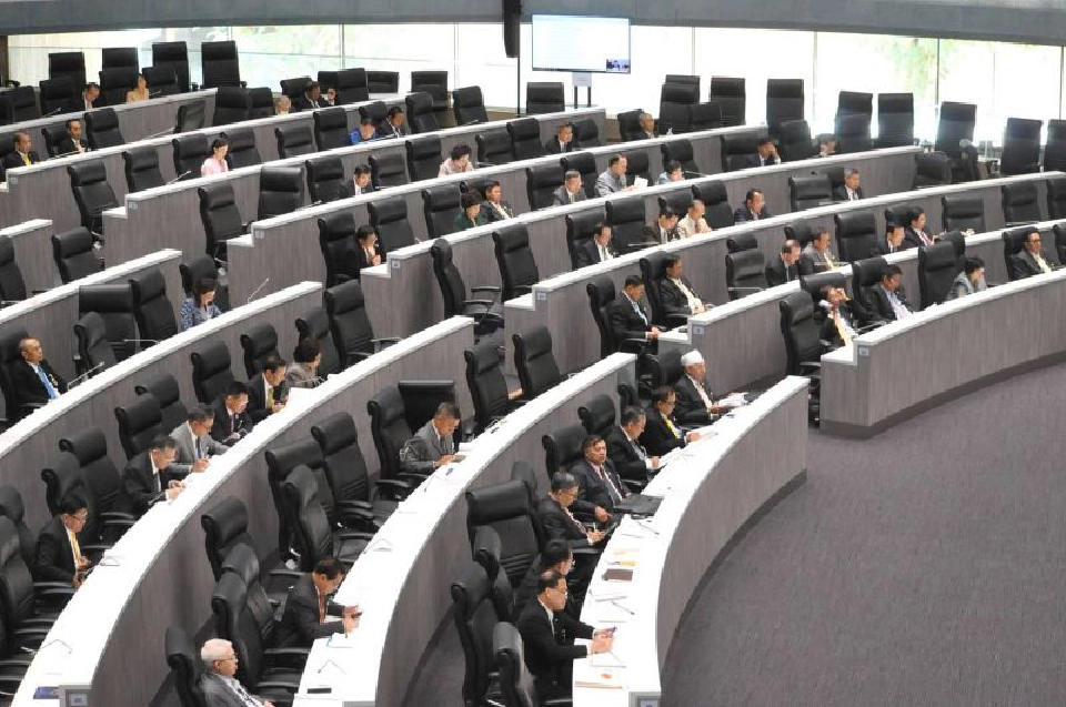 "น้องบิ๊กป้อม"นั่งปธ.กมธ.ปราบโกง "ประมนต์-ปานเทพ" ปิ๋ว