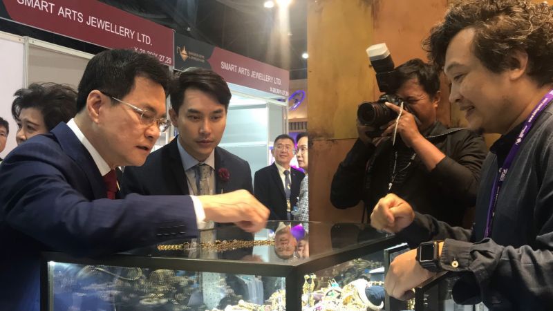  ลุ้นงานบางกอกเจมส์  หนุนส่งออกอัญมณีโต 1%