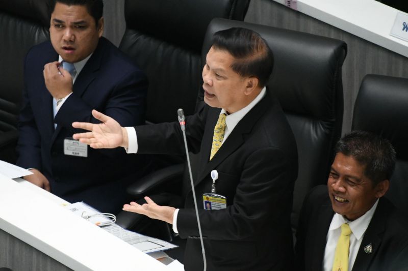  พ.ต.ท.ไวพจน์ อาภรรัตน์ 