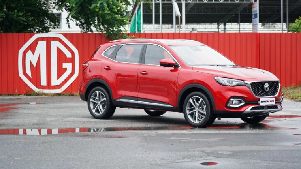 ศึกมวยเล็กSUV ‘เชฟโรเลต แคปติวา’ เจอตอ ‘เอ็มจี เอชเอส’