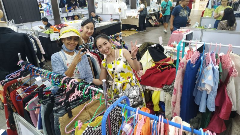 เอ็มบีเคจัดหนัก-แจกแหลก “คนข่าวมาขายของ” วันสุดท้าย
